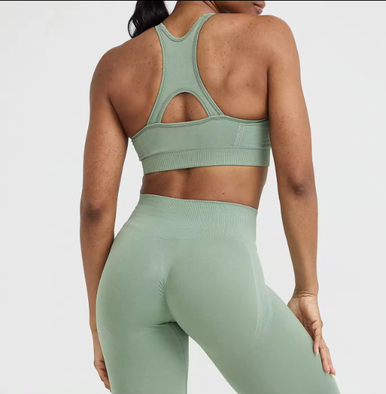 Seamless breathable bra & leggings